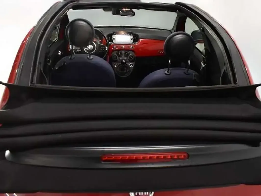 Usado Fiat 500 Club 71 CV (52 kW) 2023 Rojo Descapotable