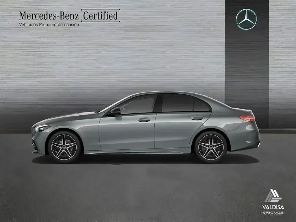 Usado Mercedes C200 AMG line 163 CV (119 kW) 2024 Gris / plateado Berlina