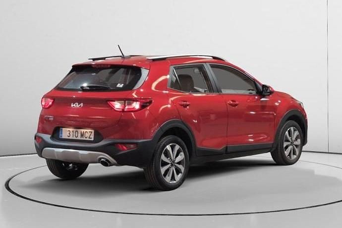 Usado Kia Stonic 102 CV (75 kW) 2021 Rojo SUV