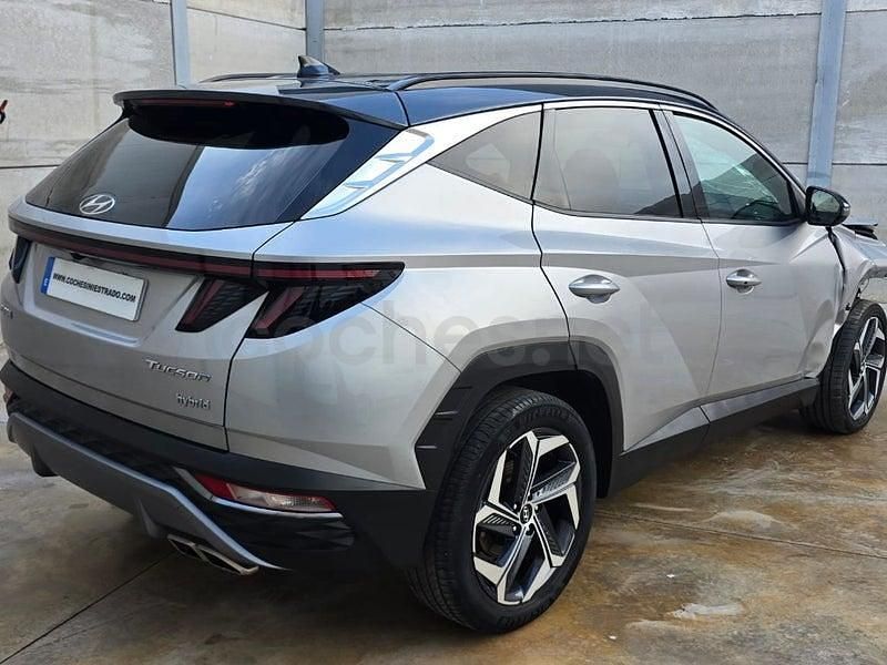 Usado Hyundai Tucson 230 CV (169 kW) 2021 Gris / plata SUV
