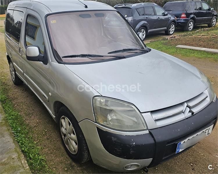 Gris / plata Usado 2009 Citroën Berlingo Monovolumen | 2000 € (Precio justo) - Imagen 1/4