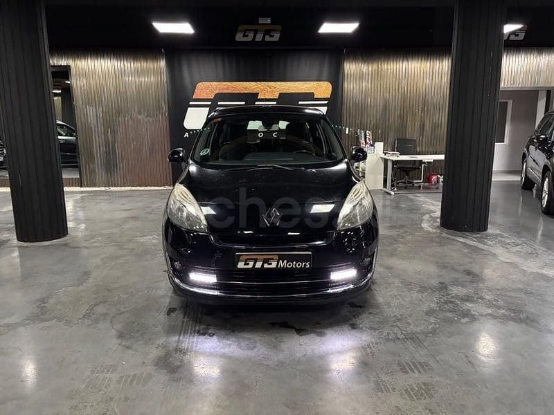 Usado Renault Grand Scénic III Bose Edition 150 CV (110 kW) 2013 Negro Monovolumen