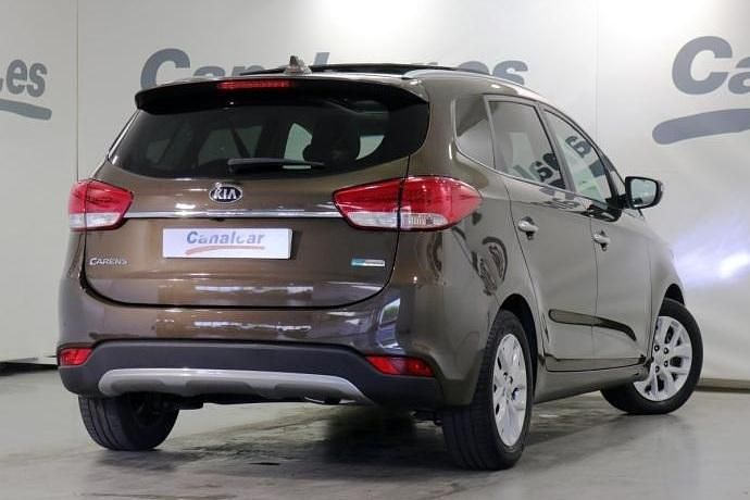 Usado Kia Carens 116 CV (85 kW) 2017 Marrón Monovolumen
