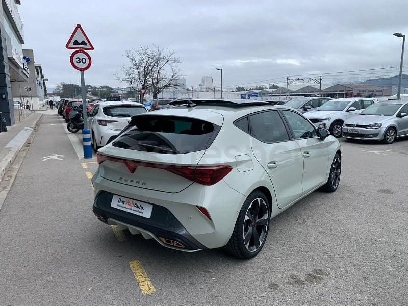 Usado Cupra Leon 204 CV (150 kW) 2025 Beige Berlina