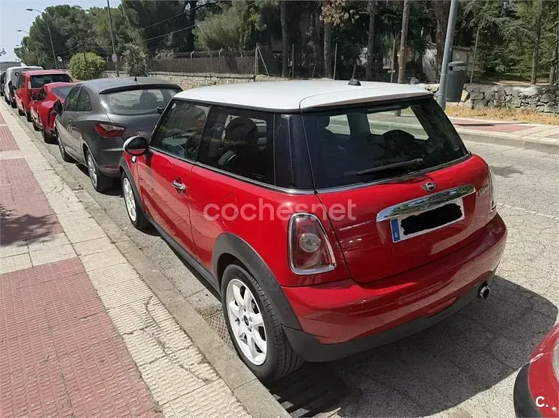 Usado Mini Cooper 120 CV (88 kW) 2010 Rojo Utilitario