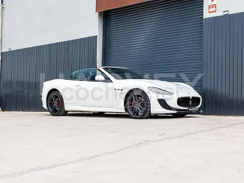 Usado Maserati GranCabrio 460 CV (338 kW) 2014 Blanco Descapotable