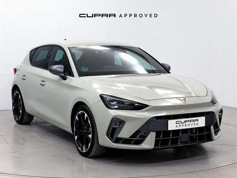 Usado Cupra Leon 150 CV (110 kW) 2025 Gris Utilitario