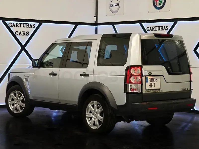 Usado Land Rover Discovery 4 S 211 CV (155 kW) 2012 Gris / plata SUV