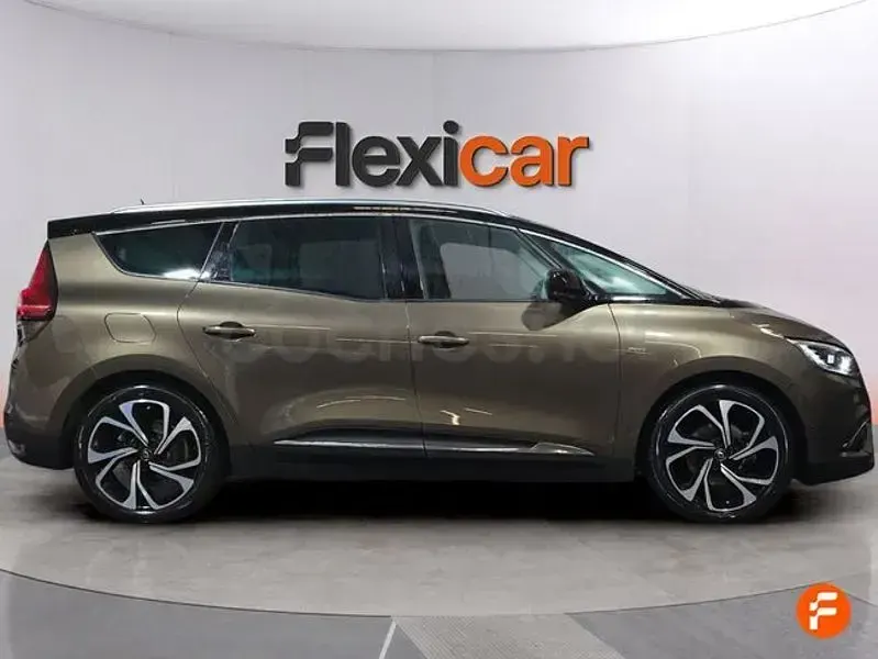 Usado Renault Grand Scénic IV Zen 160 CV (117 kW) 2017 Gris / plata Monovolumen