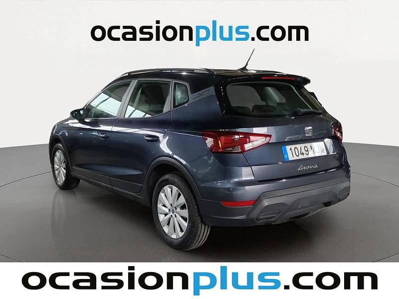 Usado Seat Arona Style 110 CV (80 kW) 2023 Gris SUV
