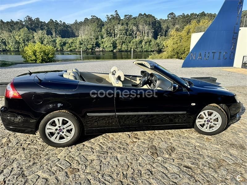 Usado Saab 9-3 Linear 150 CV (110 kW) 2007 Negro Descapotable