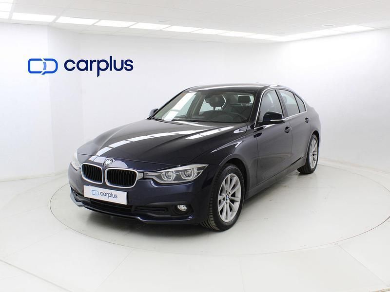Estoril blau (metalizado) Usado 2016 BMW 318 Berlina | 18.390 € (Precio justo) - Imagen 1/4