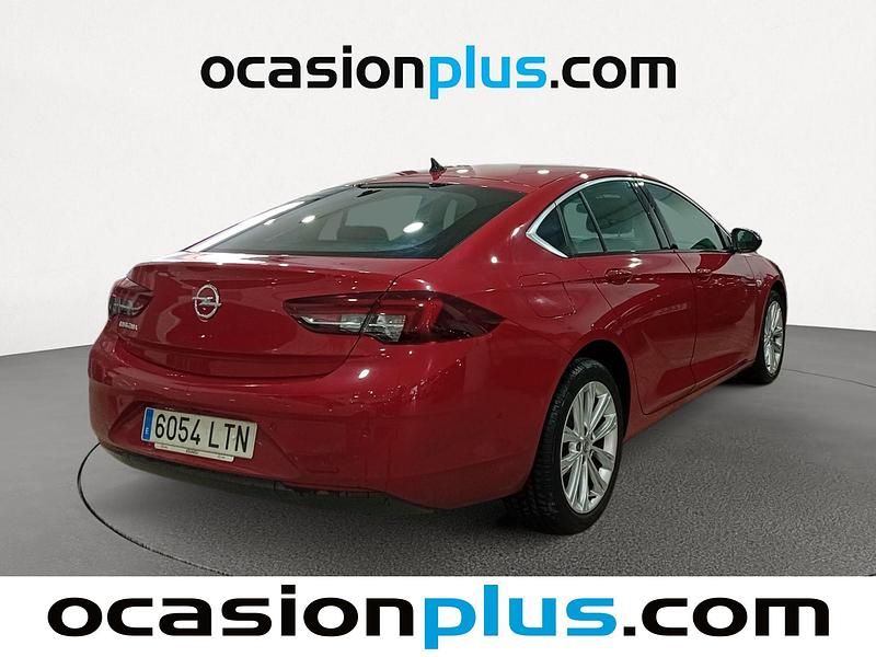 Usado Opel Insignia Business Elegance 122 CV (89 kW) 2021 Rojo Berlina