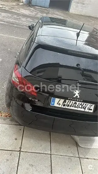 Usado Peugeot 308 Allure 115 CV (84 kW) 2013 Negro Berlina