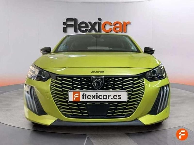Usado Peugeot 208 Allure 101 CV (74 kW) 2025 Verde Utilitario