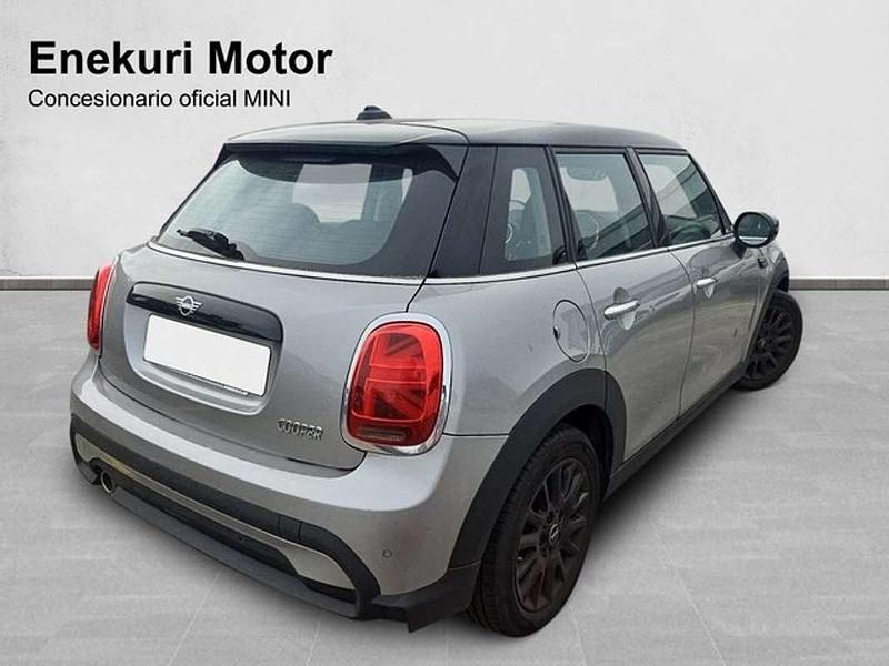 Usado Mini Cooper 136 CV (100 kW) 2023 Plateado Utilitario
