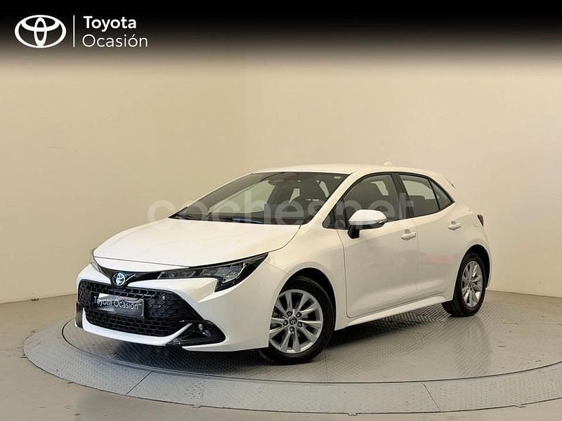 Blanco Usado 2024 Toyota Corolla Active Berlina | 24.200 € (Precio justo) - Imagen 1/4