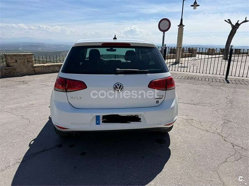 Usado VW Golf Sportsvan Edition 110 CV (80 kW) 2016 Blanco Monovolumen