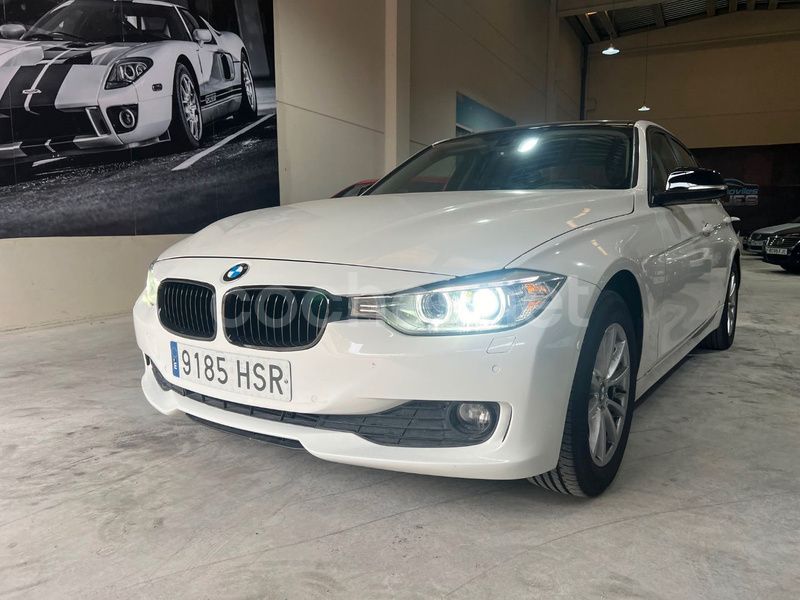 Blanco Usado 2013 BMW 318 Berlina | 10.450 € (Un poco caro) - Imagen 1/4
