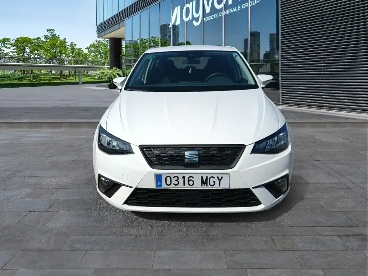 Usado Seat Ibiza Reference 80 CV (58 kW) 2023 Blanco Utilitario