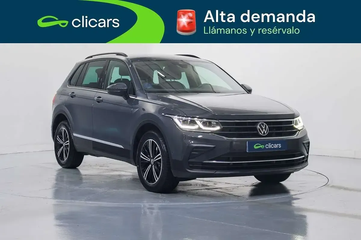 Usado VW Tiguan Life 245 CV (180 kW) 2022 Gris SUV