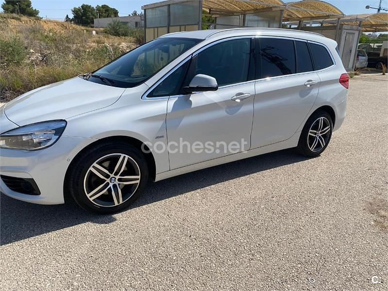 Blanco Usado 2018 BMW 218 Sport Line Familiar | 16.900 € (Precio justo) - Imagen 1/4