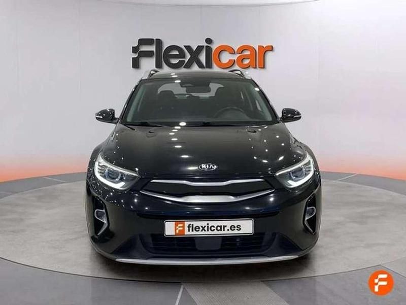 Usado Kia Stonic 101 CV (74 kW) 2021 Negro SUV