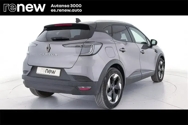 Usado Renault Captur Techno 100 CV (73 kW) 2025 Gris SUV
