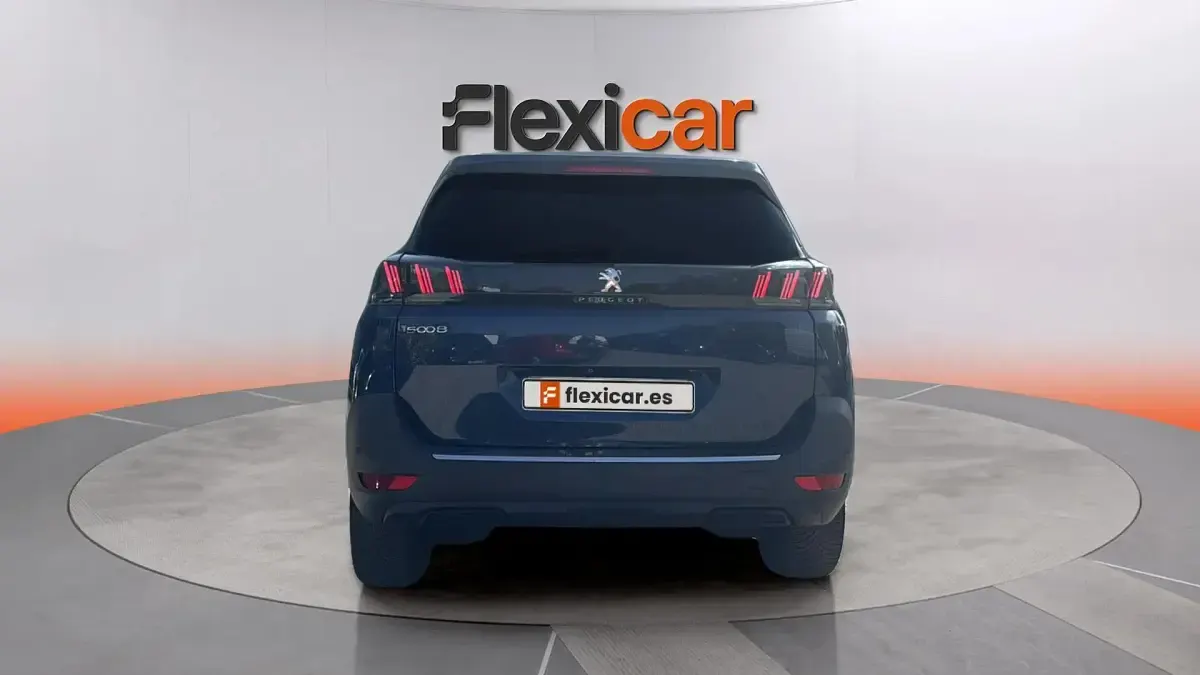 Usado Peugeot 5008 Allure 131 CV (96 kW) 2021 Azul SUV
