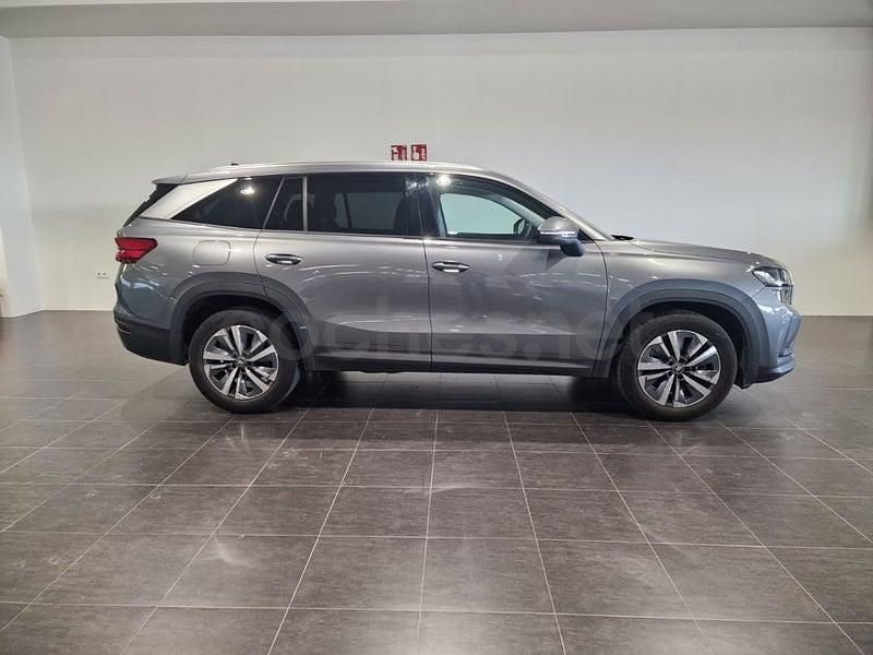 Usado Skoda Kodiaq Selection 150 CV (110 kW) 2025 Gris / plata SUV