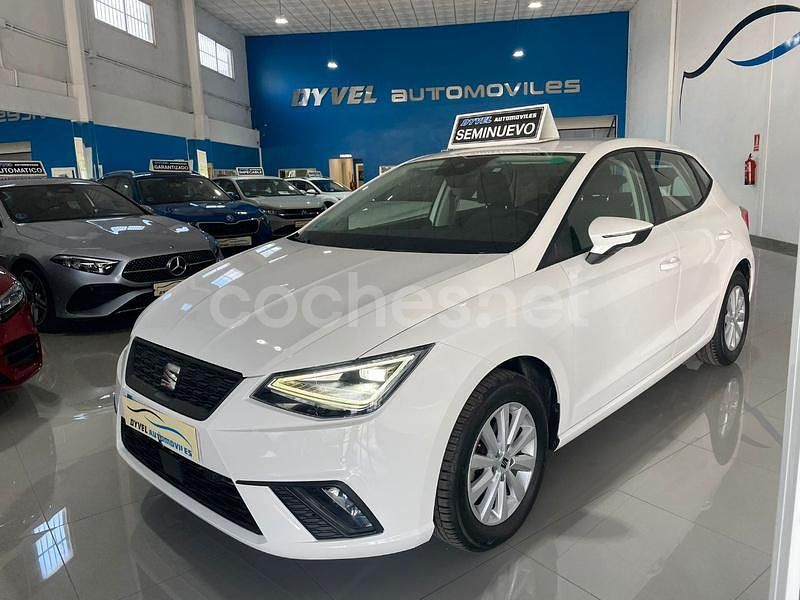 Usado Seat Ibiza Style 110 CV (80 kW) 2023 Azul Berlina