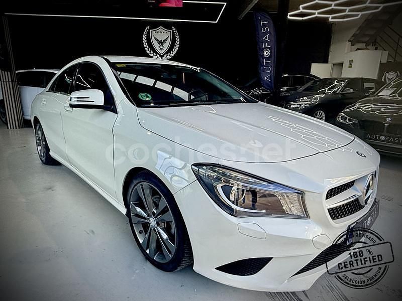 Usado Mercedes CLA220 177 CV (130 kW) 2016 Blanco Berlina