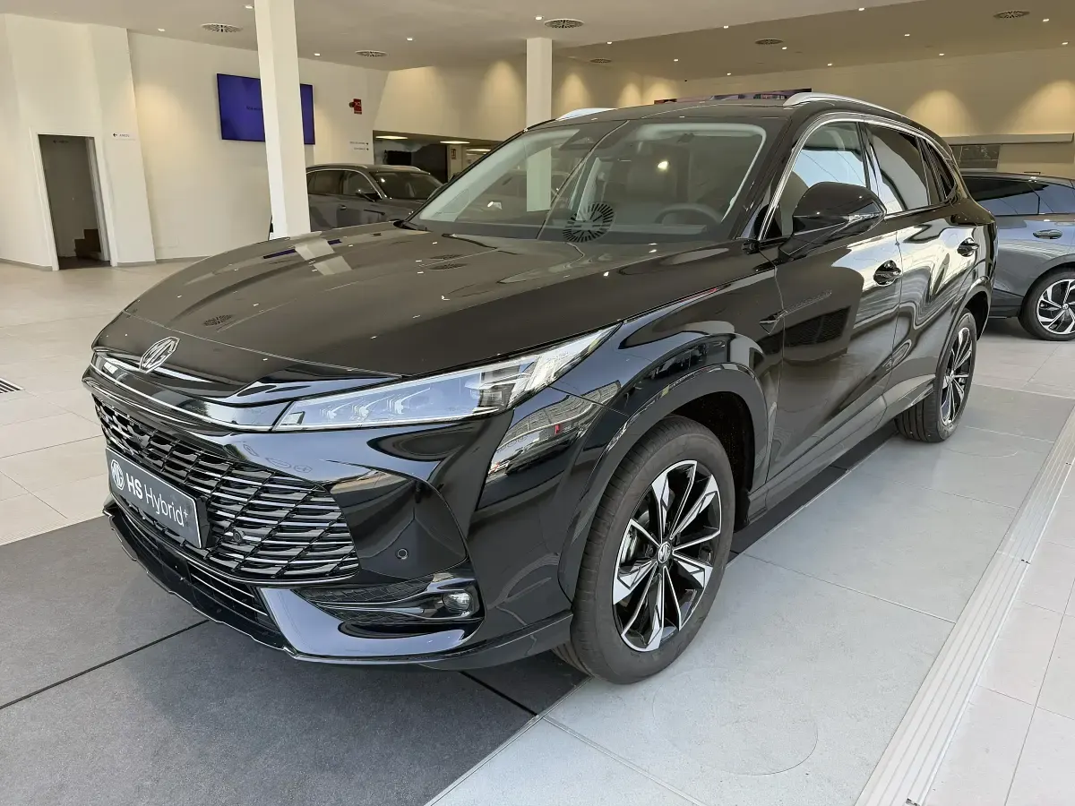 Nuevo MG HS Luxury 224 CV (164 kW) 2026 Negro SUV