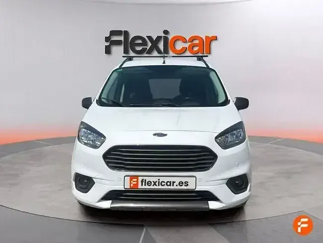 Usado Ford Tourneo Courier Sport 100 CV (73 kW) 2020 Blanco Monovolumen