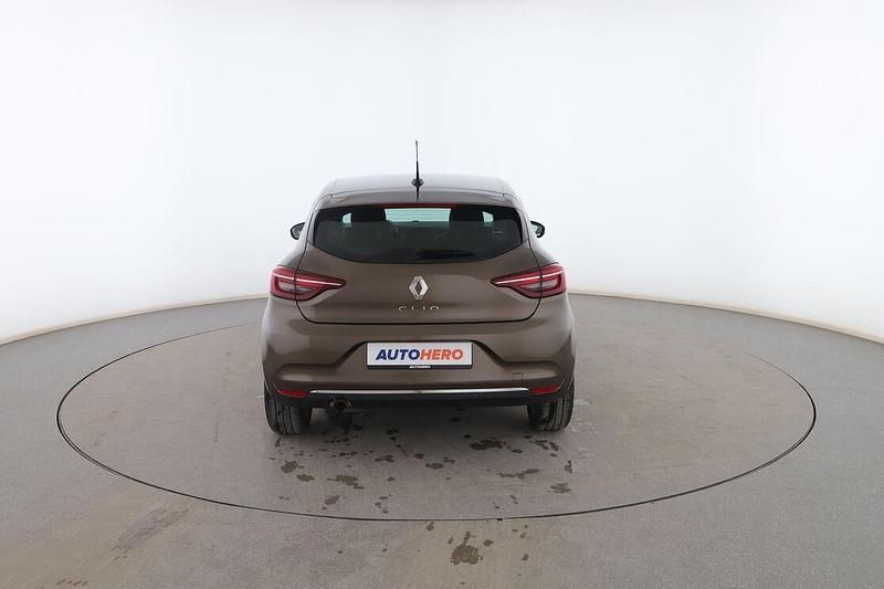 Usado Renault Clio V Zen 131 CV (96 kW) 2020 Marrón Utilitario