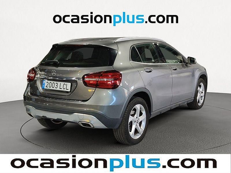 Usado Mercedes GLA200 136 CV (100 kW) 2019 Gris SUV