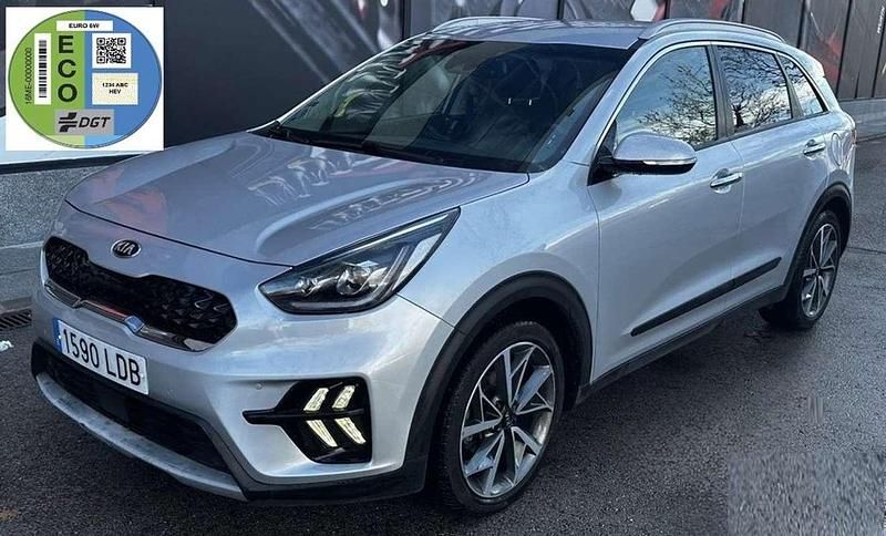Usado Kia Niro 141 CV (103 kW) 2019 Gris SUV