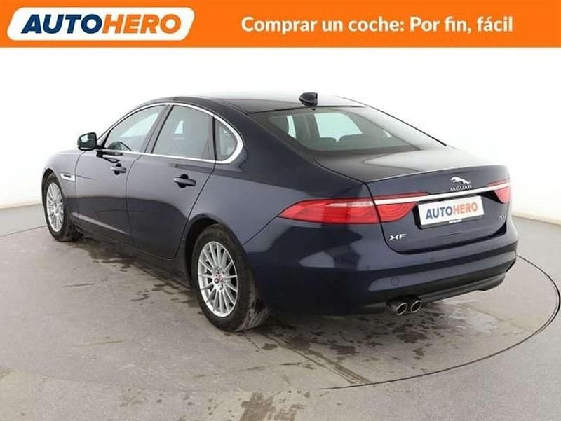 Usado Jaguar XF Prestige 179 CV (131 kW) 2016 Azul Berlina