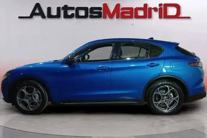 Usado Alfa Romeo Stelvio Sprint 160 CV (117 kW) 2024 SUV