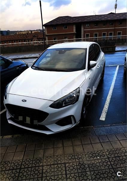 Usado Ford Focus ST-Line 125 CV (91 kW) 2021 Blanco Berlina