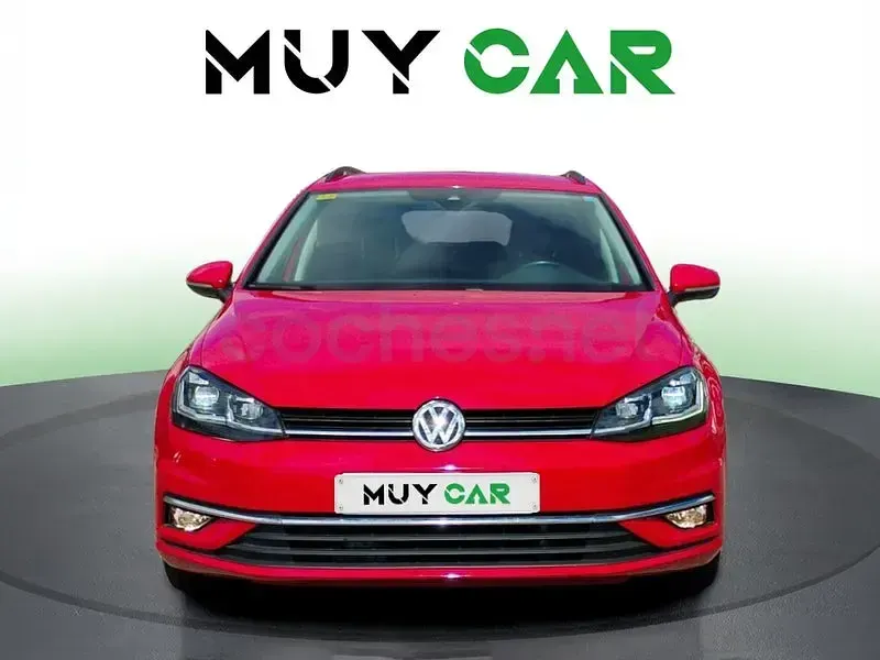 Usado VW Golf VII Advance 150 CV (110 kW) 2020 Rojo Familiar