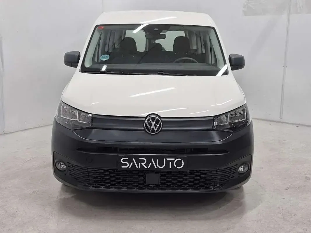Usado VW Caddy 102 CV (75 kW) 2021 Blanco Monovolumen