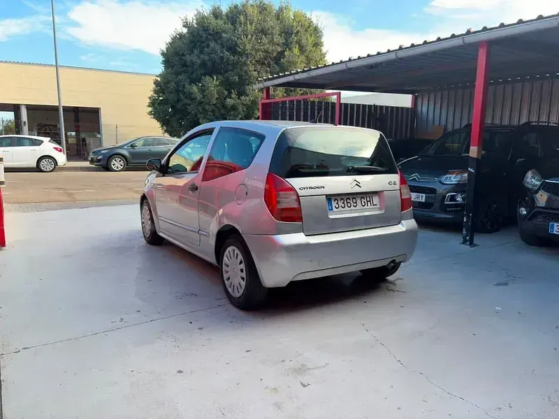 Usado Citroën C2 70 CV (51 kW) 2008 Gris / plata Utilitario