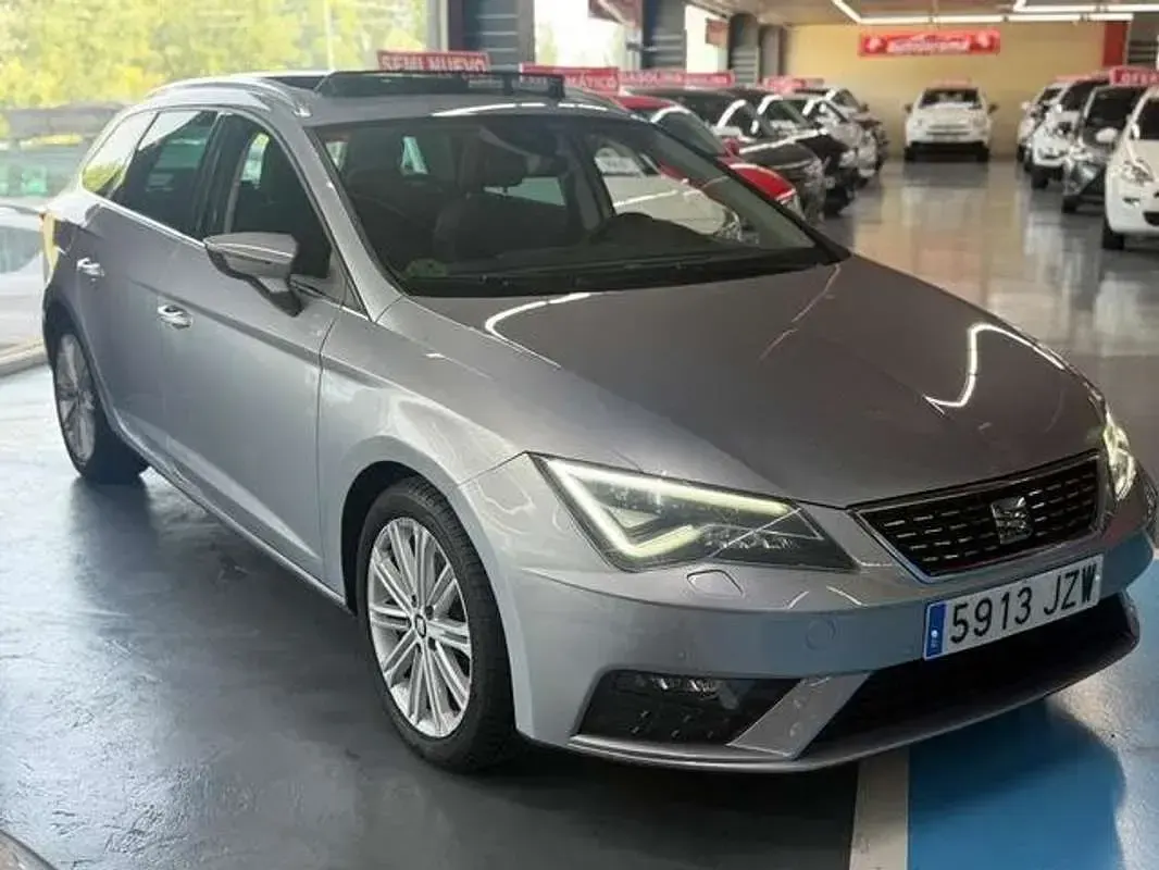 Usado Seat Leon ST Style 150 CV (110 kW) 2017 Gris Familiar