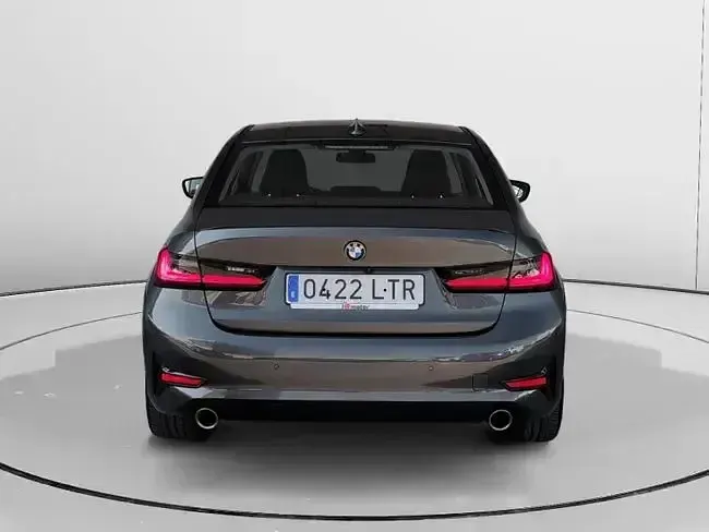 Usado BMW 320 Advantage 184 CV (135 kW) 2021 Gris Berlina