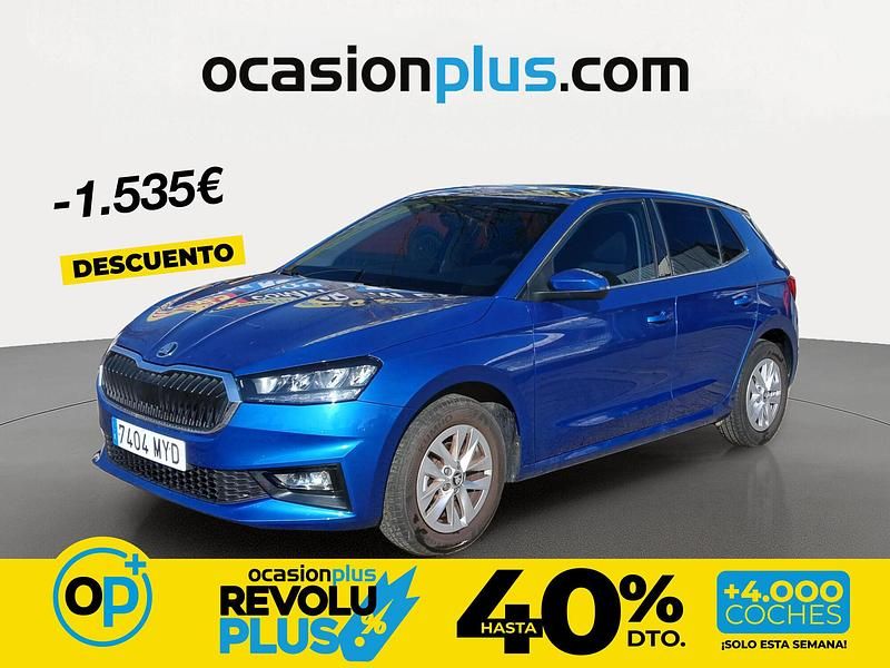 Usado Skoda Fabia Selection 95 CV (69 kW) 2025 Azul Berlina