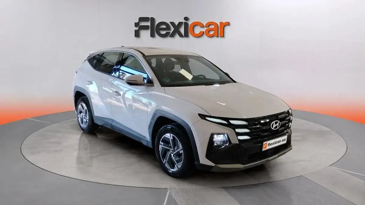 Usado Hyundai Tucson 160 HP (117 kW) 2025 SUV