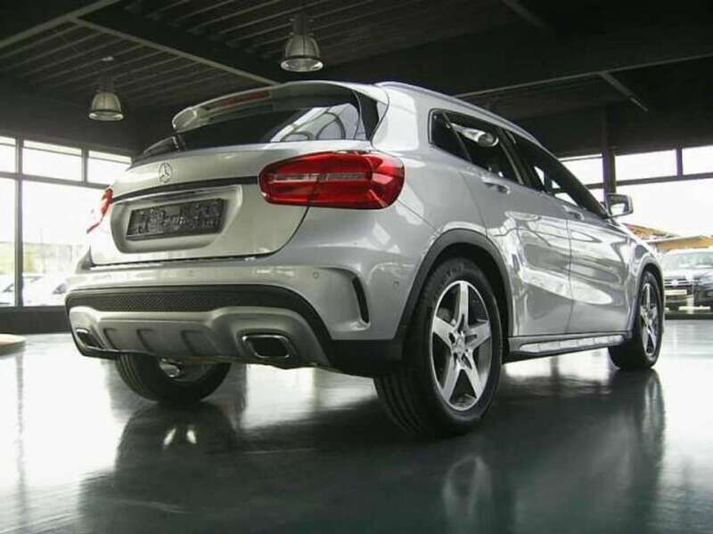 Usado Mercedes GLA45 AMG AMG line 122 CV (89 kW) 2016 Plateado SUV