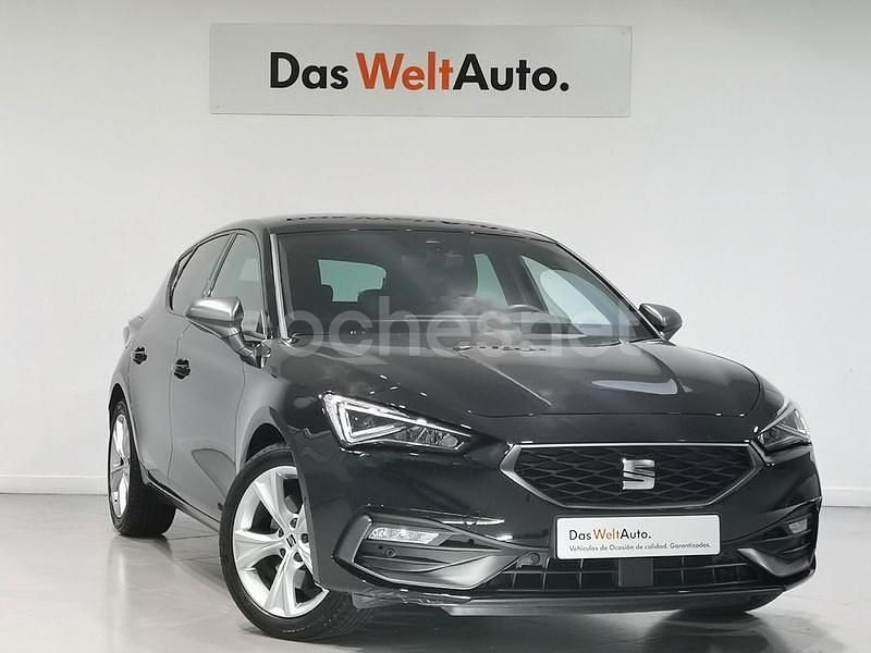 Negro Usado 2025 Seat Leon FR Familiar | 25.990 € (Precio justo) - Imagen 1/4