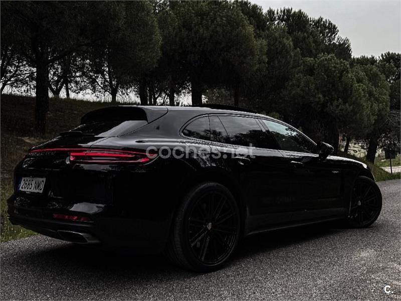 Usado Porsche Panamera Sport Turismo 462 CV (339 kW) 2018 Negro Familiar